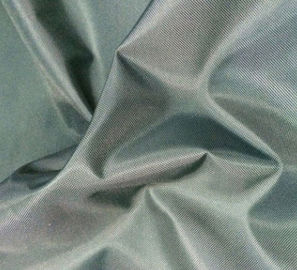 Çin Çanta için 450 * 450d İplik Sayısı Polyester Örgü Kumaş Düz Boyalı Desen Tedarikçi